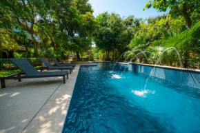 Condo Valentine 5 STAR, 4 Pools, Gym, Concierge Services, 24-HR Security